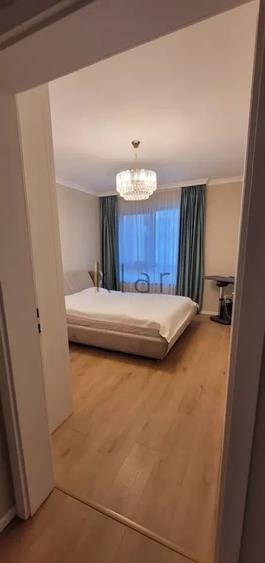Apartament cu 3 camere semidecomandat, mobilat în Semicentral