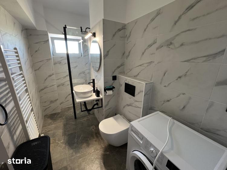 Apartament cu 3 camere decomandat în Sub Arini