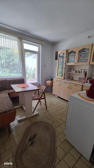 Casă cu 4 camere cu Teren 537 Mp în Central