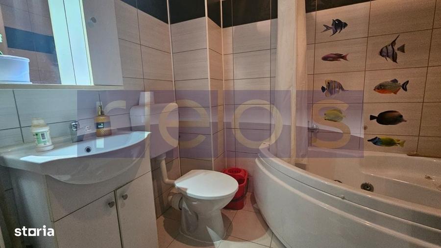Apartament cu 2 camere decomandat în Roșu