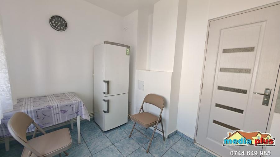 Garsonieră decomandată în Micro 17
