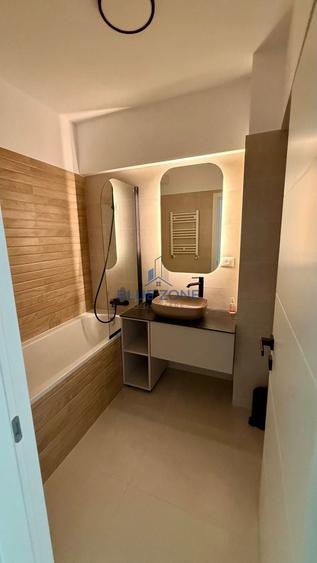 Apartament cu 3 camere în Drumul Taberei