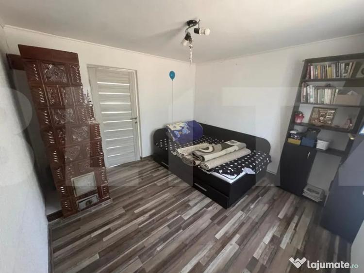 Casă cu 2 camere cu Teren 1326 Mp în Central