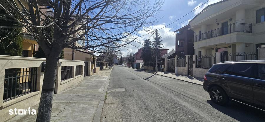 Ovidiu Vile, strada C, teren 445 mp, situat intre vile, 170.000 euro - 3