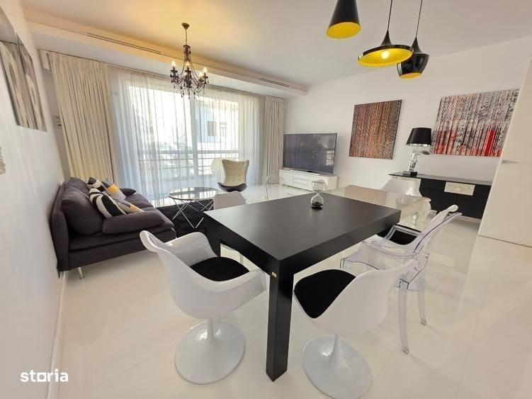 Apartament cu 4 camere decomandat, mobilat în Primăverii