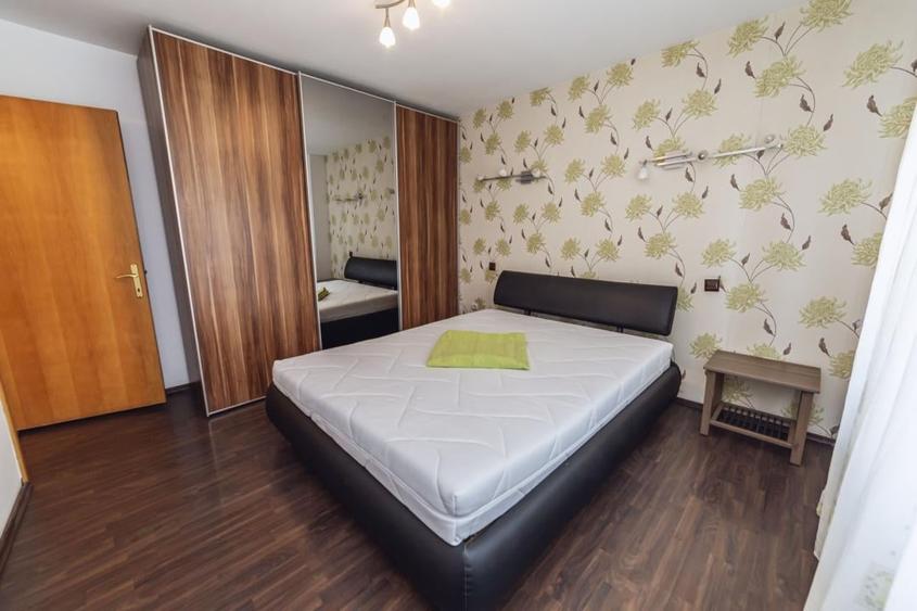Apartament cu 3 camere decomandat, mobilat în Brâncoveanu