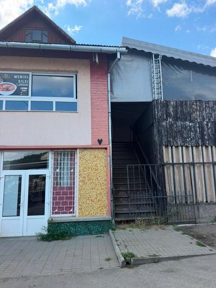 Spațiu comercial, de 320 mp, în Central