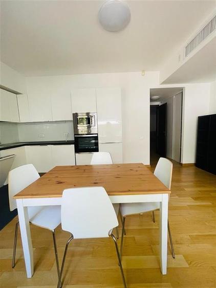 Apartament cu 3 camere semidecomandat, mobilat în Kiseleff