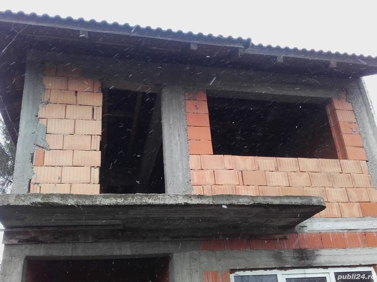 Casă cu 4 camere cu Teren 314 Mp în Bariera Vâlcii