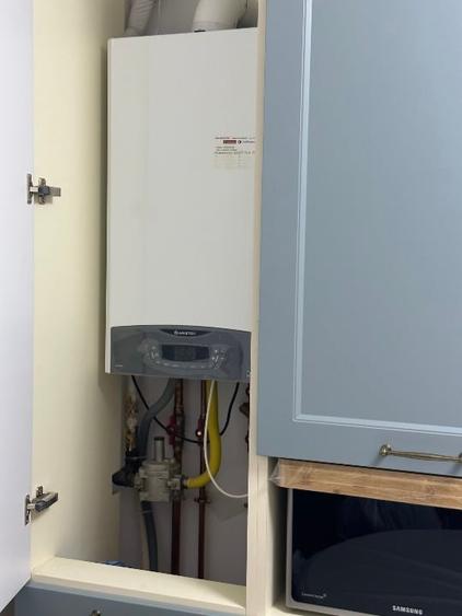 Apartament cu 2 camere semidecomandat în Berceni