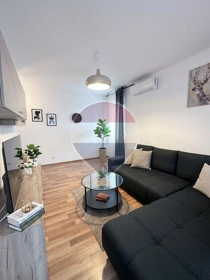 Apartament cu 2 camere decomandat, mobilat în Sisești