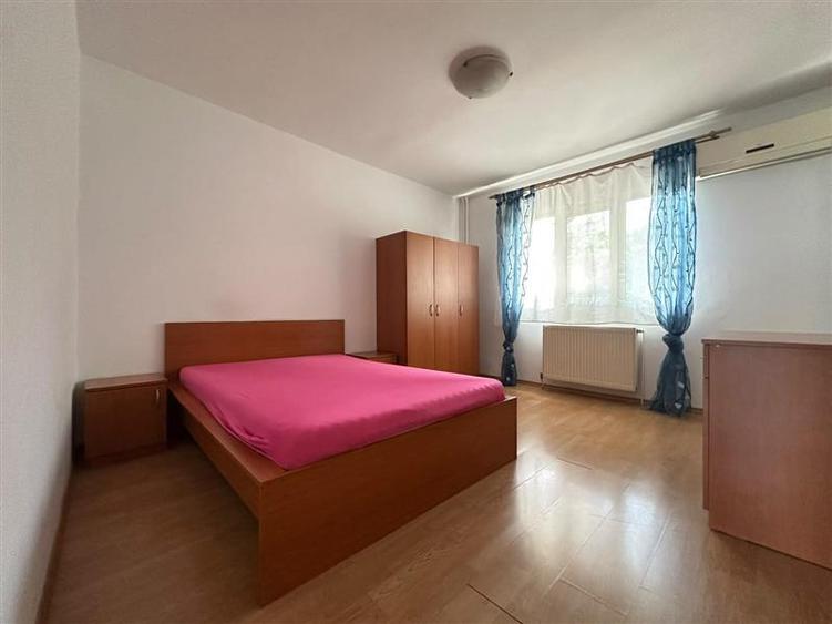 Apartament cu 2 camere decomandat în Gară