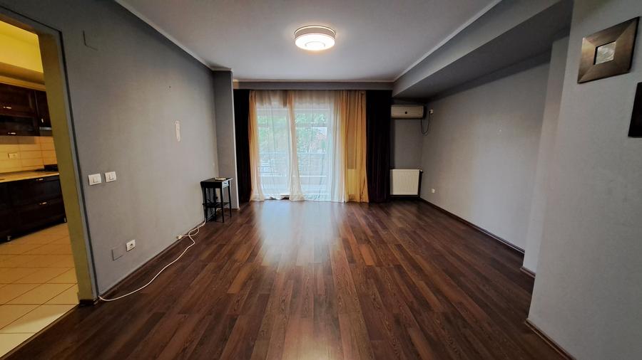 Apartament cu 3 camere decomandat, mobilat în Herăstrău