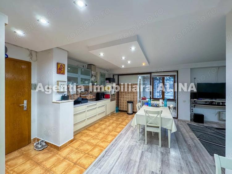 Apartament cu 3 camere decomandat în Mărăști