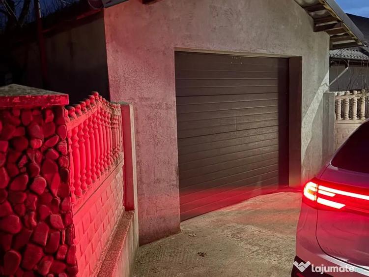 Casă cu 3 camere în Ion Neculce