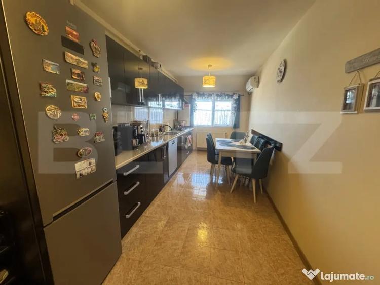 Apartament cu 3 camere decomandat în Central