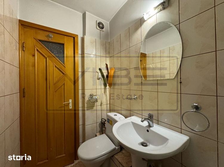 Apartament cu 2 camere semidecomandat, mobilat în Central