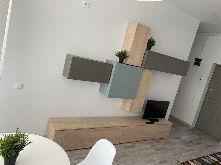 Apartament cu 2 camere decomandat în Exterior Vest