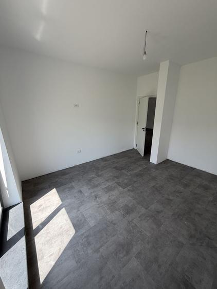Casă cu 4 camere în Gârlești