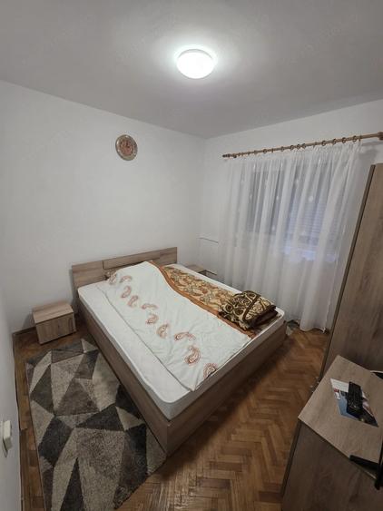 Apartament cu 3 camere decomandat în Dorobanților