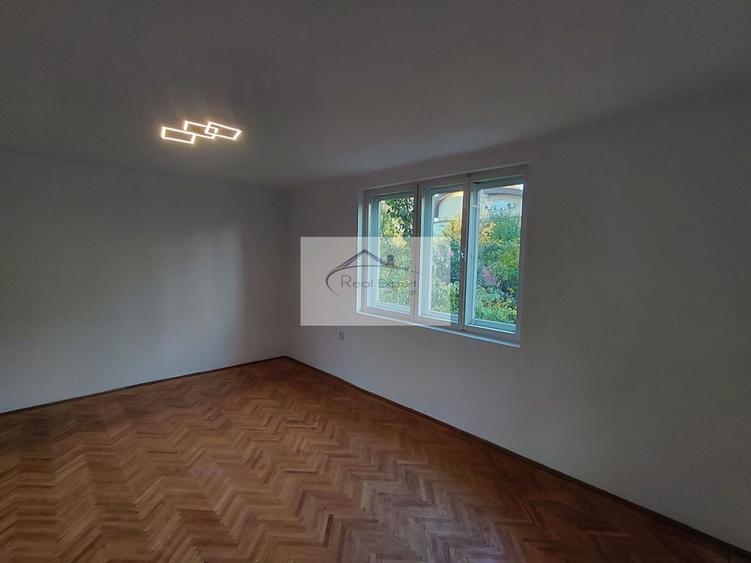 Casă individuală cu 4 camere cu Teren 100 Mp în Gheorgheni