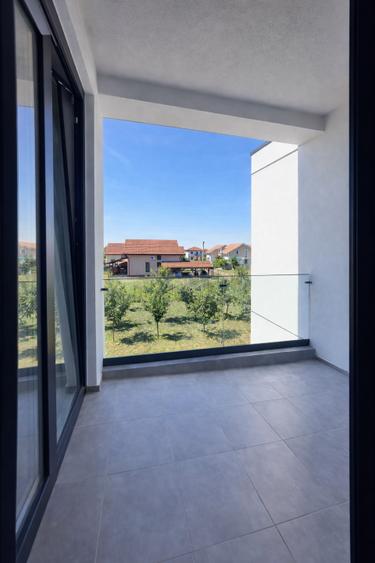 Duplex cu 4 camere cu Canalizare în Dumbrăvița