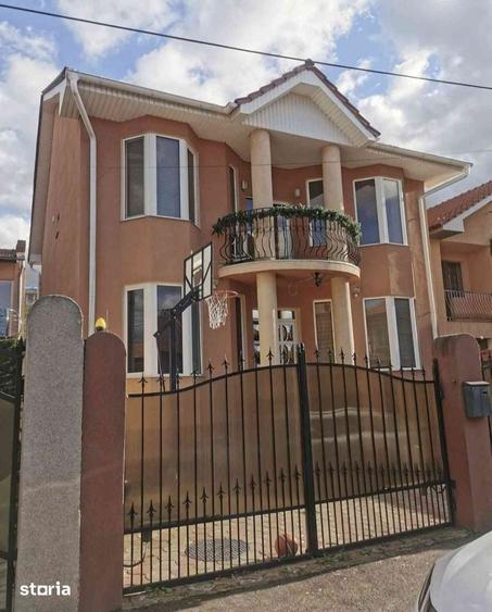 Casă cu 4 camere cu Teren 300 Mp în Rogerius