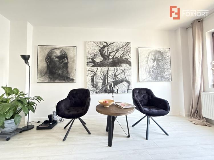 Apartament cu 3 camere decomandat, mobilat în Torontalului