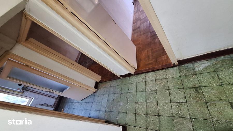 Apartament cu 2 camere decomandat în Podgoria