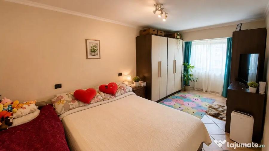 Apartament cu 4 camere decomandat în Ultracentral