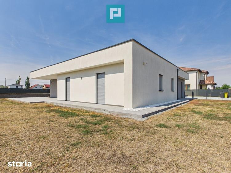 Casă cu 5 camere cu Teren 1072 Mp în Vladimirescu