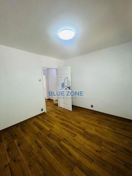 Apartament cu 4 camere decomandat în Tineretului