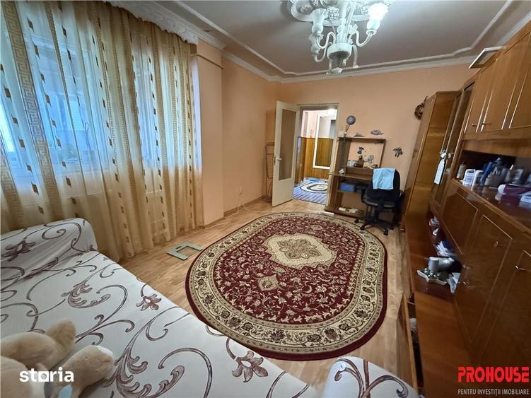 Apartament cu 2 camere decomandat în Mioriței