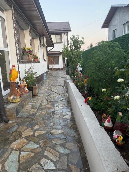 Casă individuală cu 5 camere cu Canalizare în Chiajna