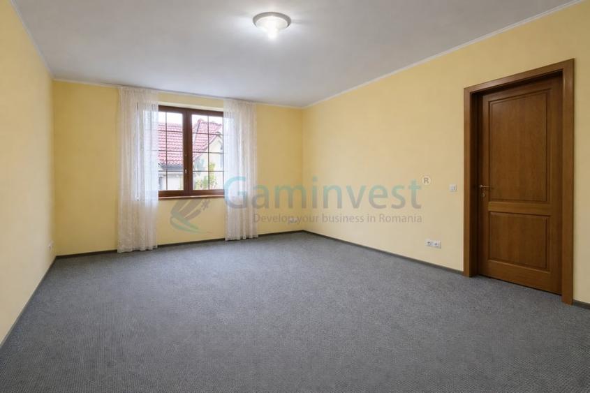 Spațiu comercial, de 624 mp, în Central