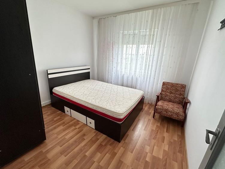 Apartament cu 2 camere semidecomandat în Micro 14