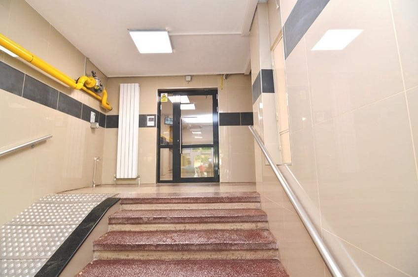 Apartament cu 3 camere decomandat în Iancului