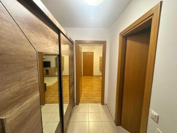 Apartament cu 2 camere semidecomandat, mobilat în Politehnica