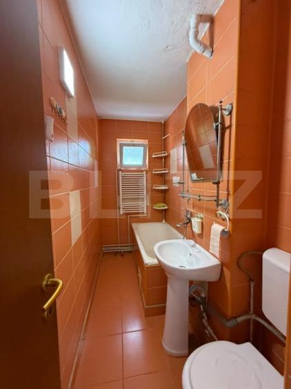 Apartament cu 3 camere decomandat în 9 Mai