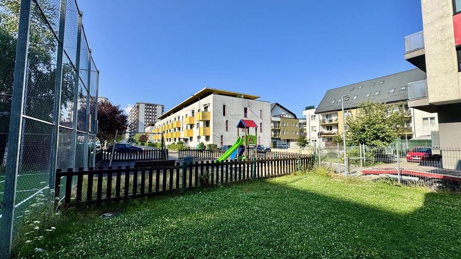 Garsonieră nouă de închiriat, prima închiriere, Strada Nicolae Labiș, Tractorul - 29