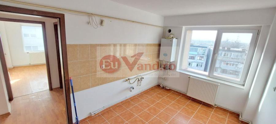 Apartament cu 2 camere decomandat în Micro 14