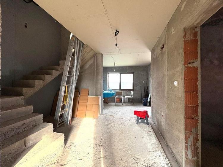 Casă cu 3 camere cu Teren 90 Mp în Gai