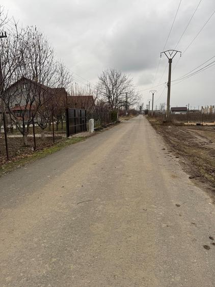 Teren Construcții intravilan de 800 mp, în 1 Decembrie