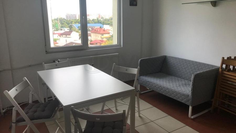 Apartament cu 3 camere decomandat, mobilat în Lacul Tei