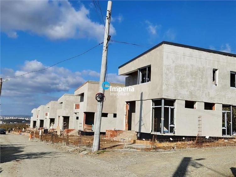 Casă individuală cu 4 camere cu Teren 436 Mp în Bucium