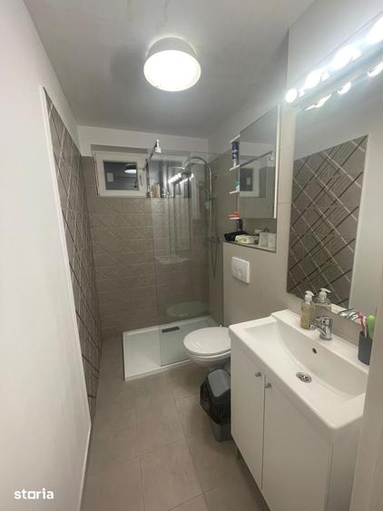 Apartament cu 3 camere în Drumul Taberei