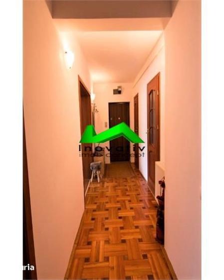 Apartament cu 3 camere decomandat, mobilat în Trei Stejari