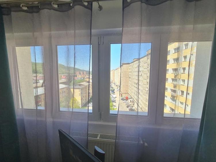 Apartament cu 2 camere semidecomandat, mobilat în Govândari