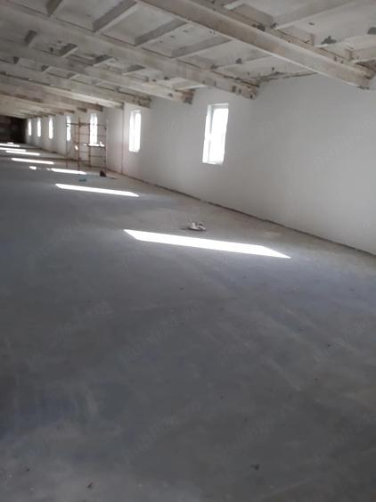 Spațiu comercial, de 500 mp, în Nord