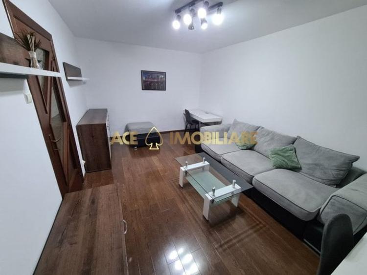 Apartament cu 2 camere decomandat, mobilat în Tei